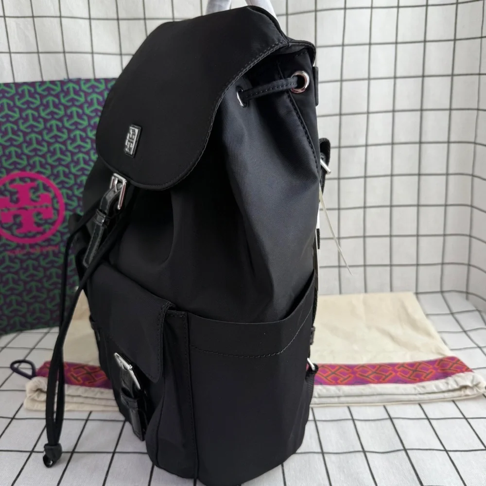 NEW Tory Burch NYLON FLAP BACKPACK in black-Authentic